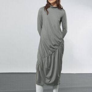 Dress with elasticated gathering