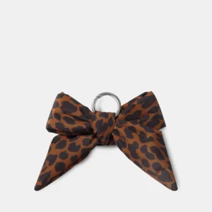 Leo φιόγκος charm